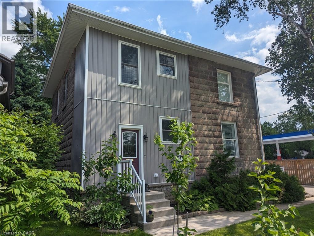 180 Union Street W Property Photo 1
