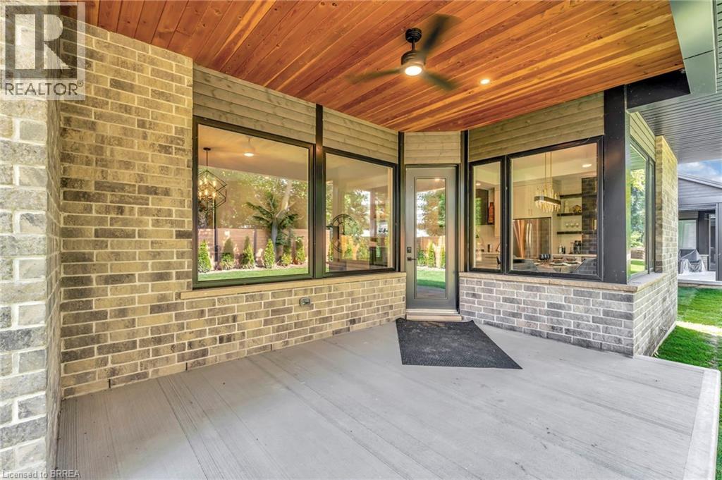 161 Parkside Drive Property Photo 3