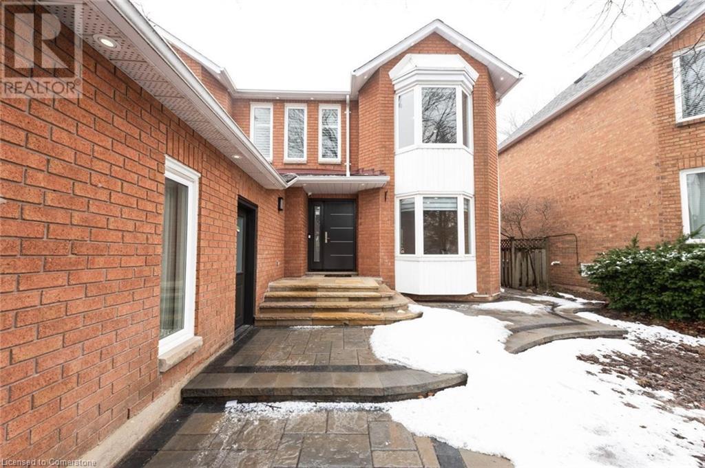 2116 Eighth Line Unit# Upper Property Photo 1