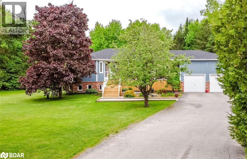 8468 8th Line Property Photo 1