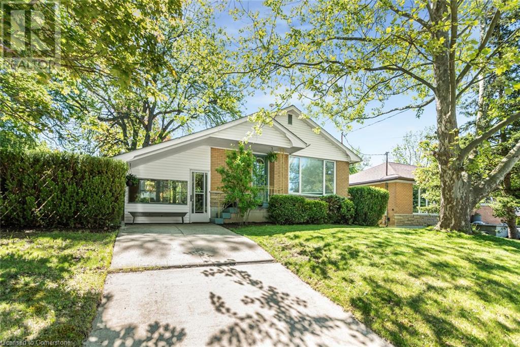 100 Ross Street Property Photo 1