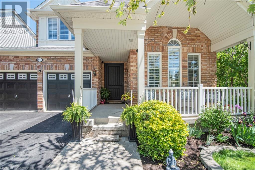 941 Huffman Crescent Property Photo 1