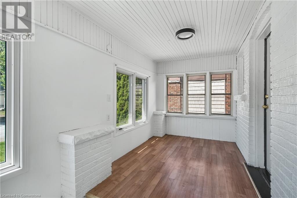 4989 Willmott Street Property Photo 6