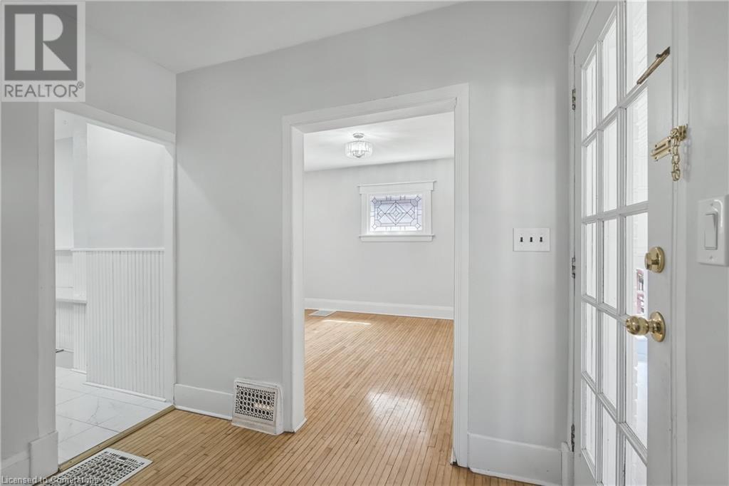 4989 Willmott Street Property Photo 7