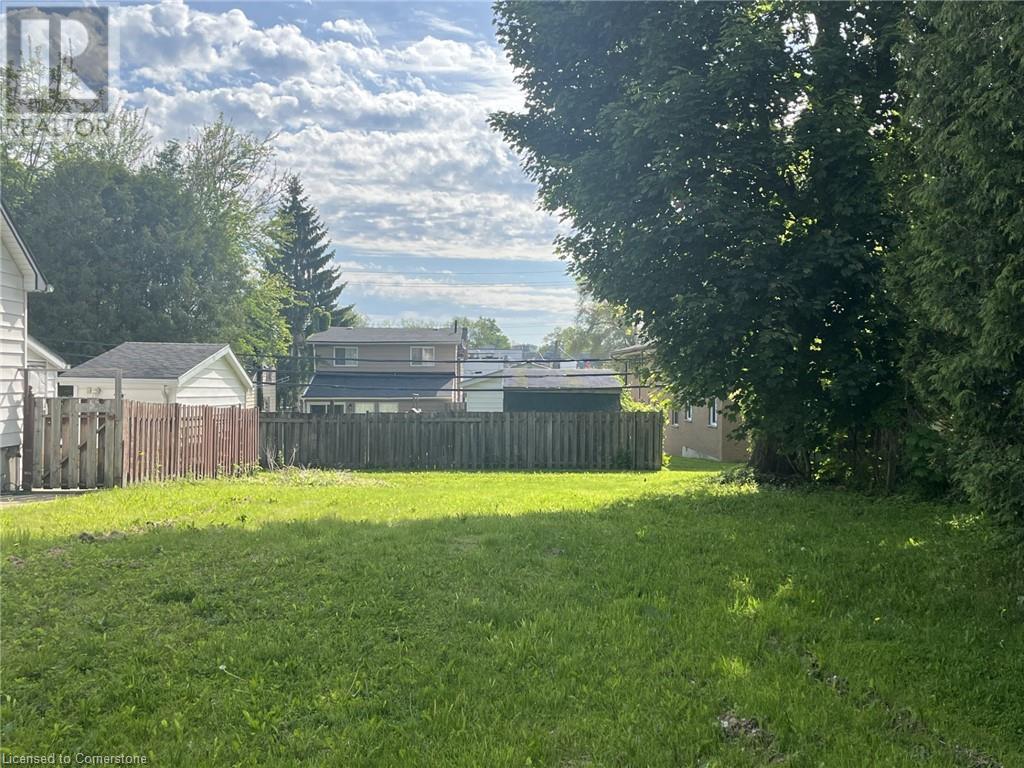 101 KING Lane Property Photo 1
