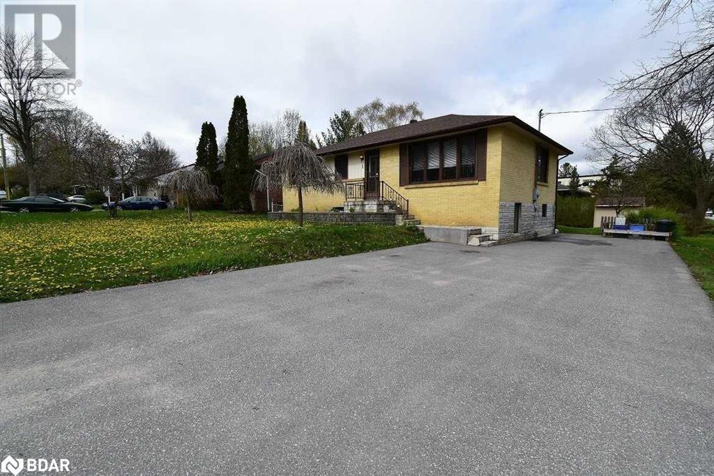 1 Vine Street Unit# Bsmt Property Photo 1