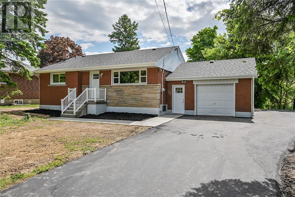 1645 Glancaster Road Property Photo 1