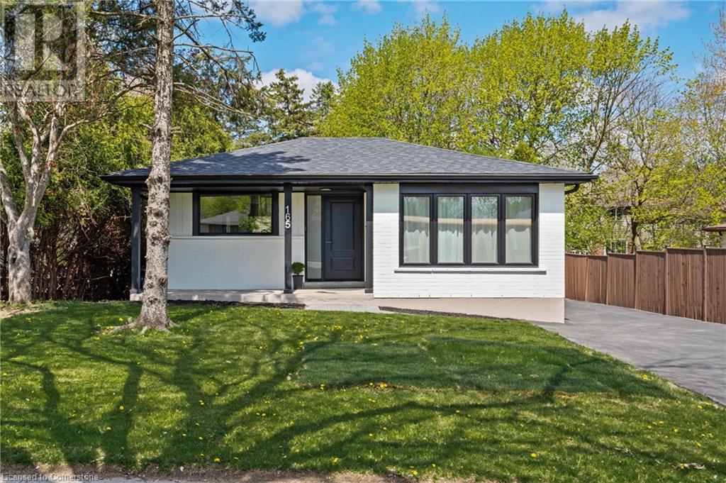 165 Victoria Road N Property Photo 1