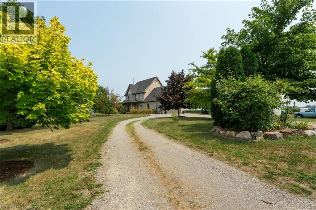 1065 Concession 3 Road Property Photo 6