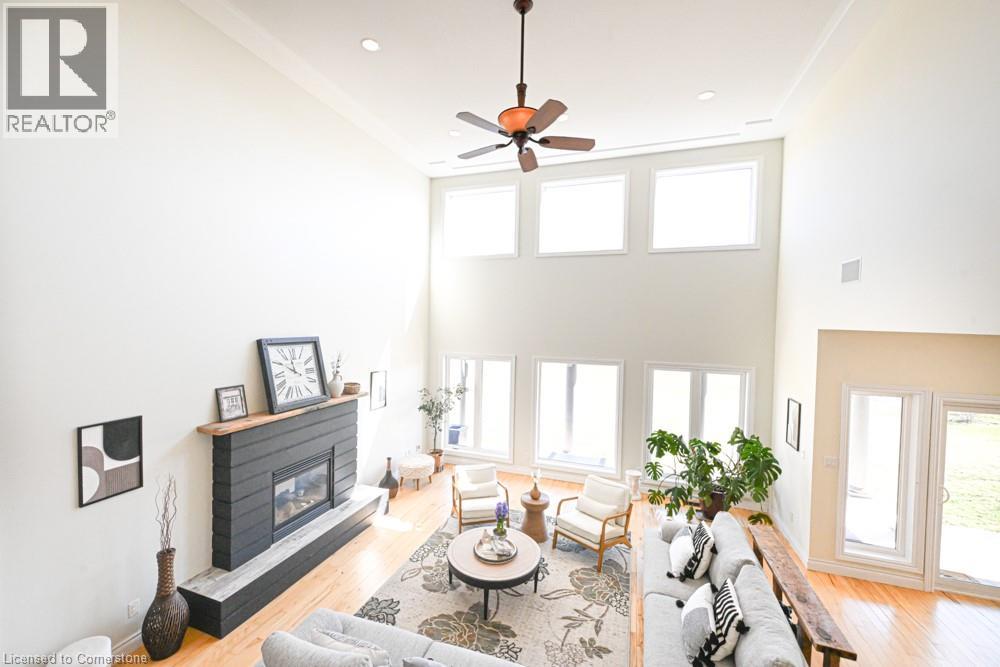 1065 Concession 3 Road Property Photo 12