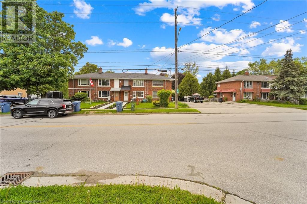 104 WAVERLEY Drive