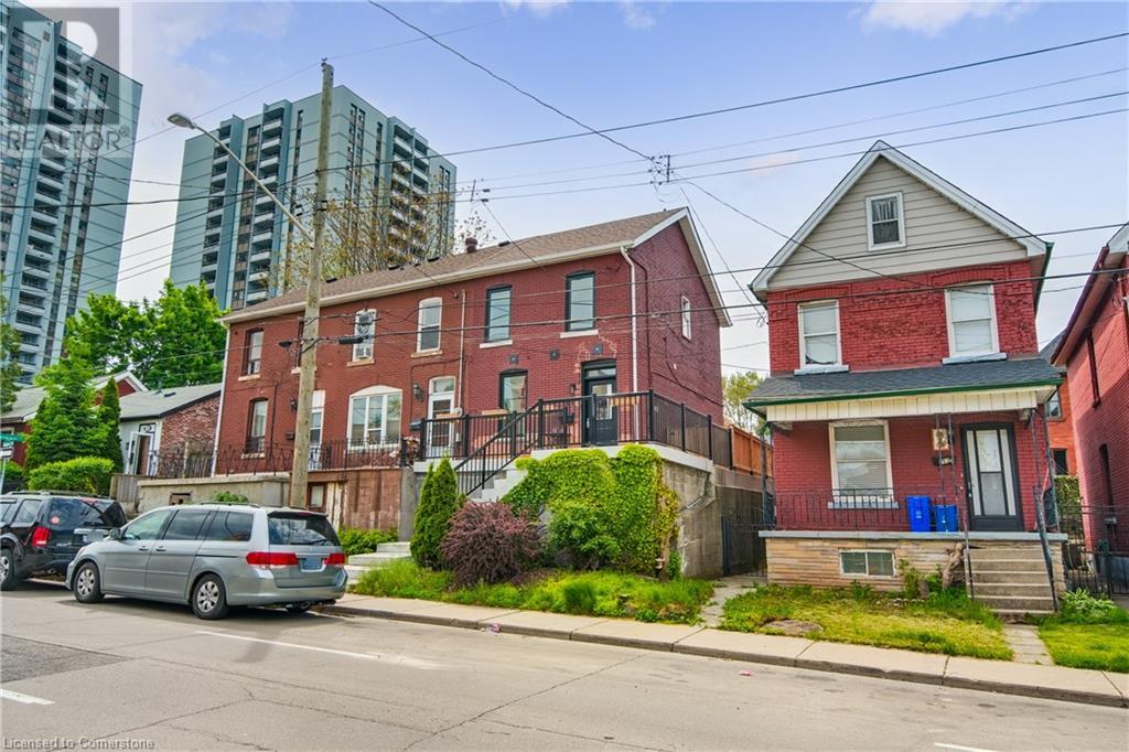 189 Queen Street N Property Photo 1