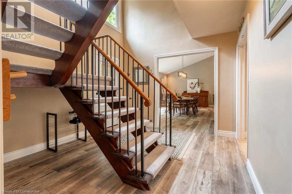 7575 Milburough Line Property Photo 6