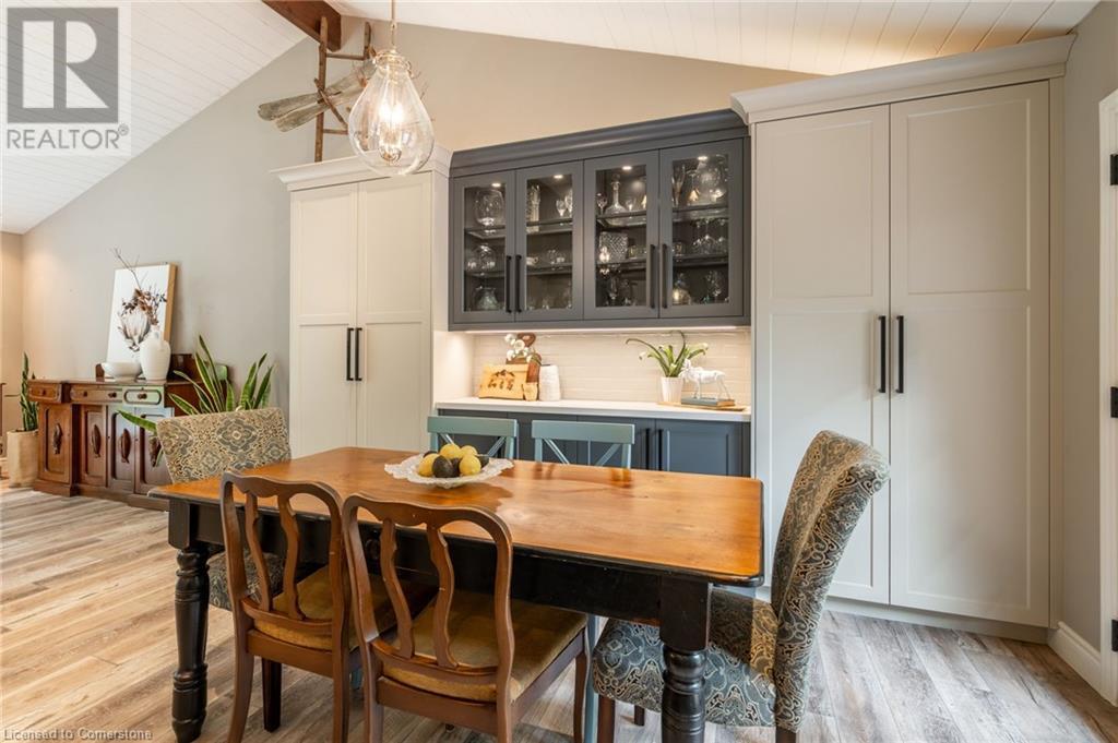 7575 Milburough Line Property Photo 10