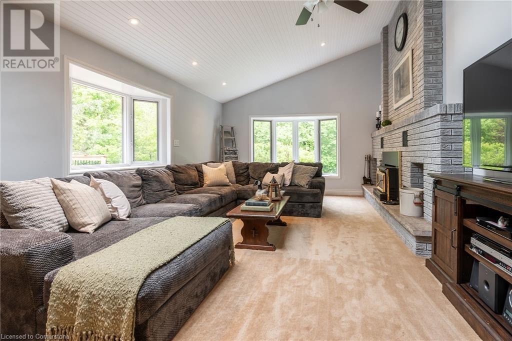 7575 Milburough Line Property Photo 14