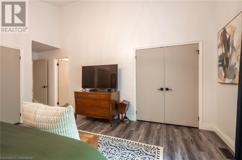 7575 Milburough Line Property Photo 23