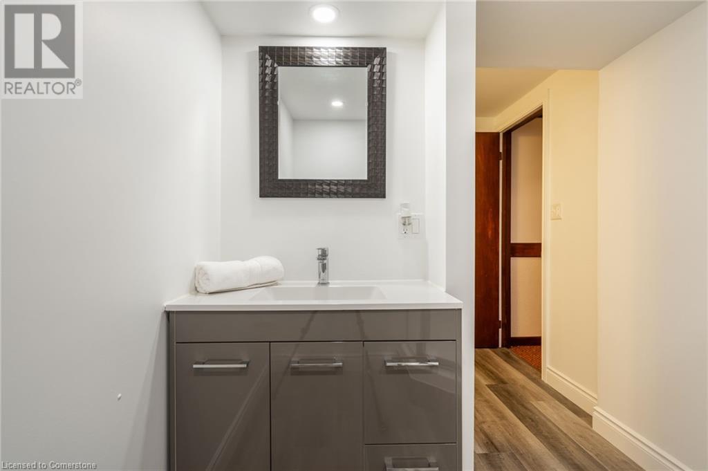 7575 Milburough Line Property Photo 35