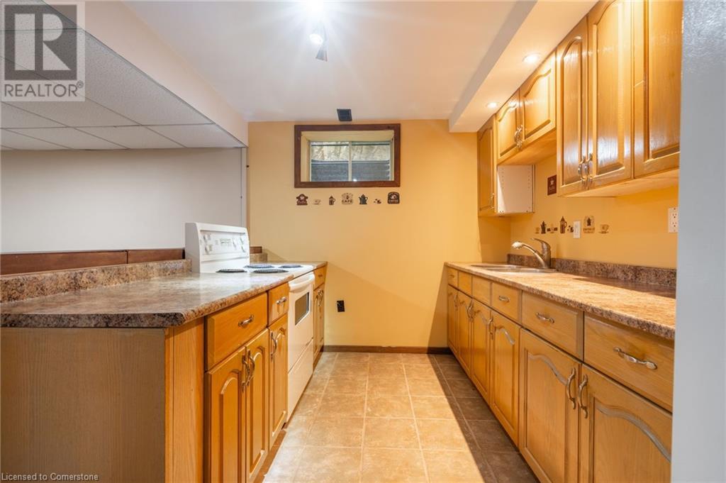 7575 Milburough Line Property Photo 38