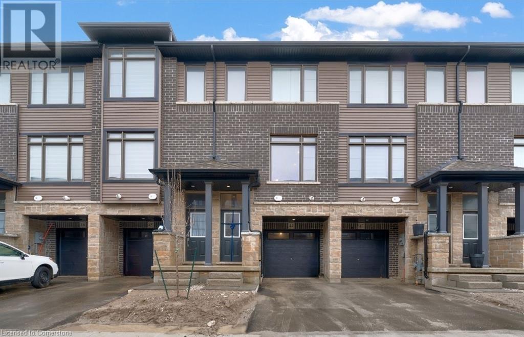 120 COURT Drive Unit# 44 Property Photo 1