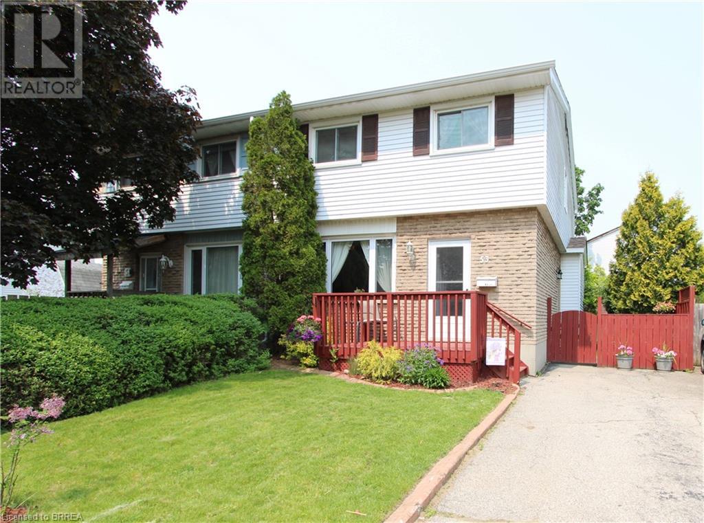 53 DEBBY Crescent Property Photo 1