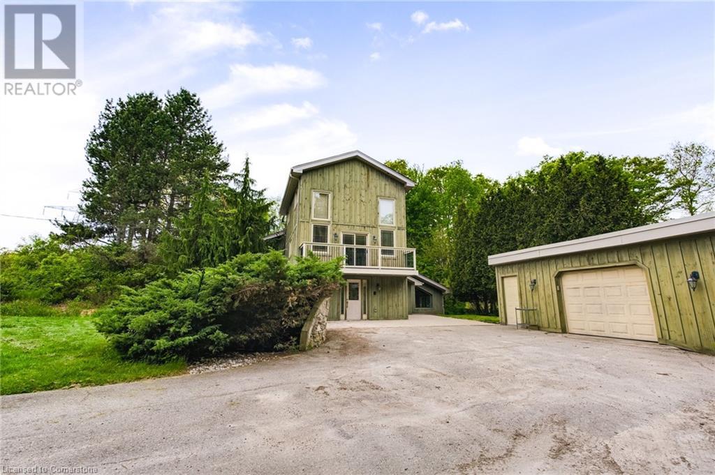 693 Powerline Road Property Photo 1