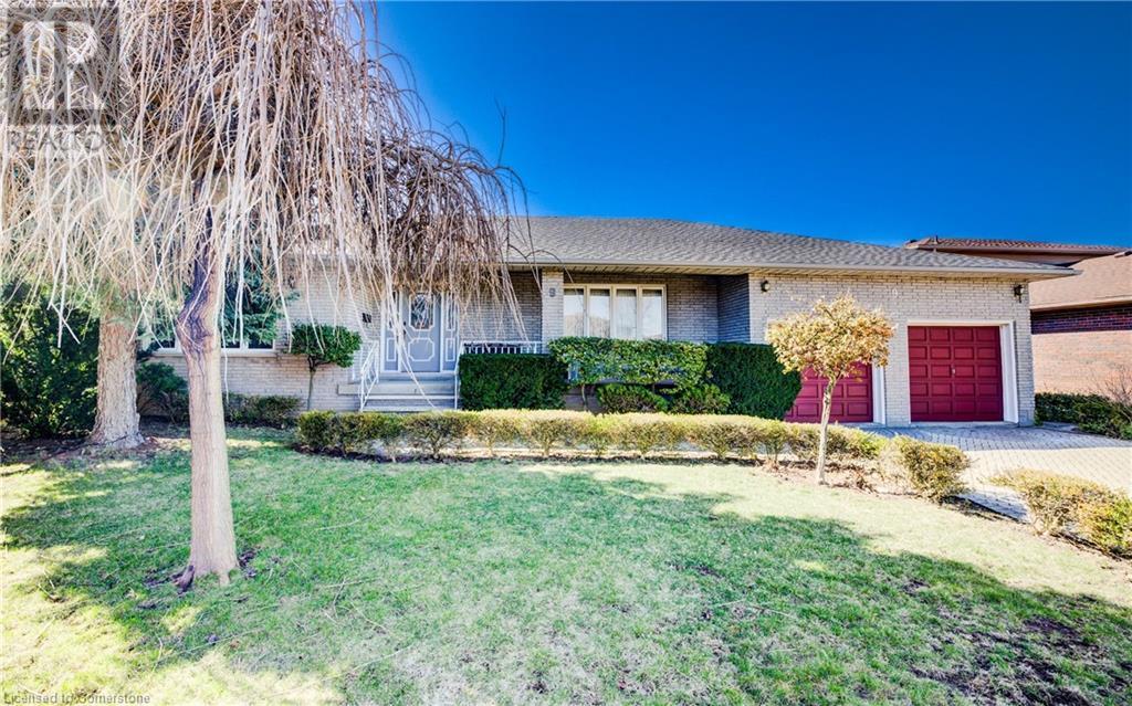9 Stonecliff Court Property Photo 1