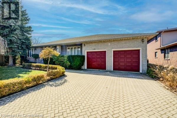 9 Stonecliff Court Property Photo 1