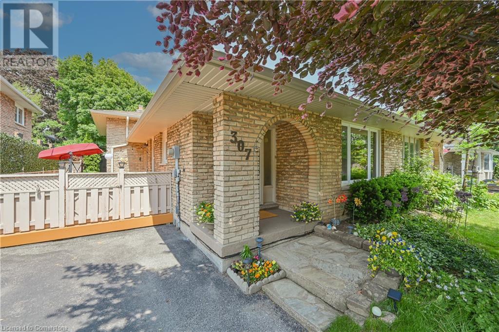 307 MAGNOLIA Drive