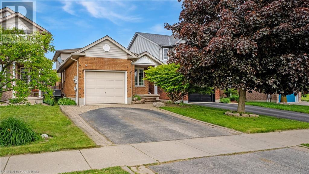 7 Fletcher Court Property Photo 1