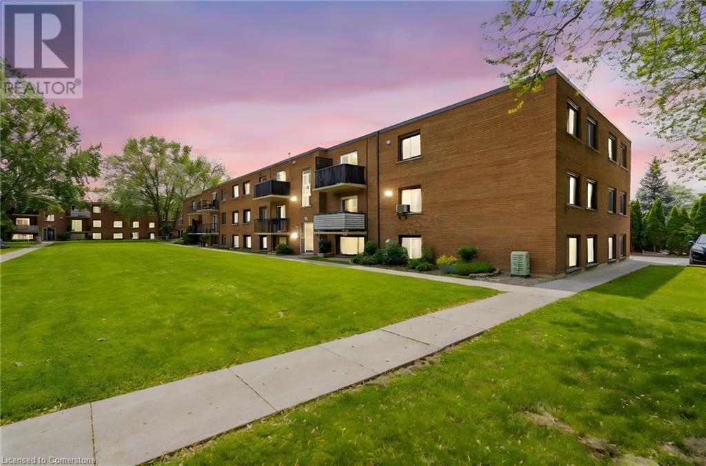 450 Carlton Street Unit# 2 Property Photo 1