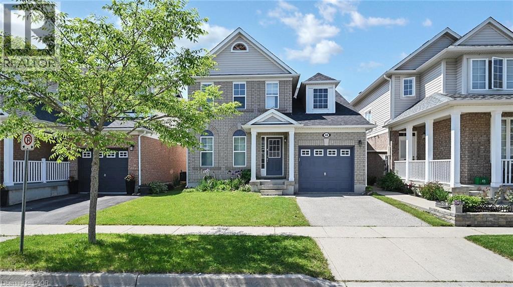 48 Redstart Drive Property Photo 1