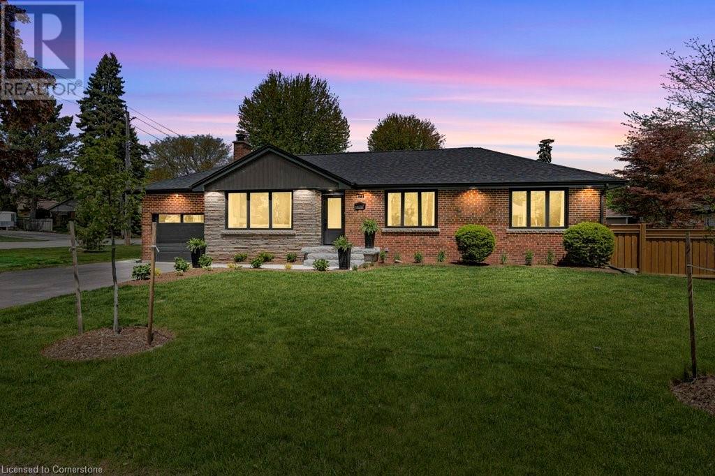 877 CONDOR Drive