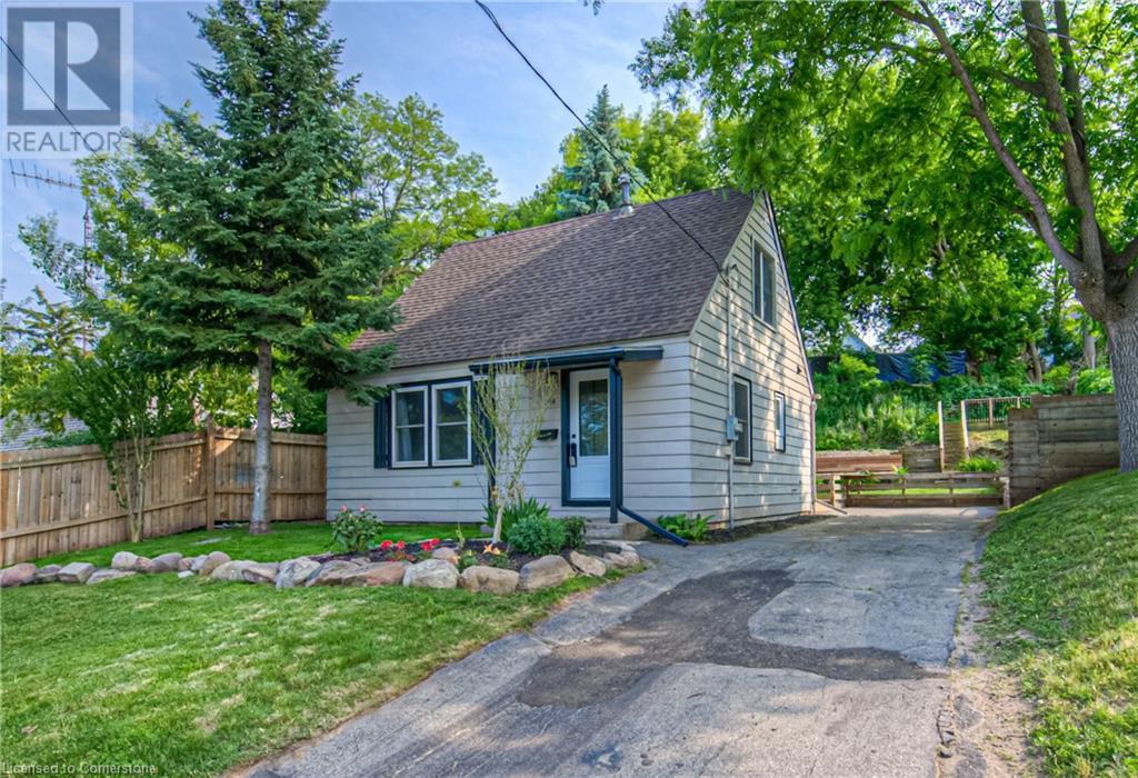 44 Dundas Street E Property Photo 1