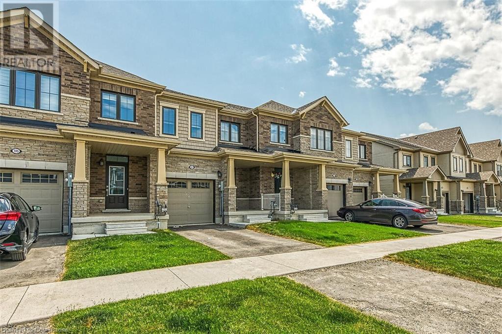 101 Selection Heights Property Photo 1