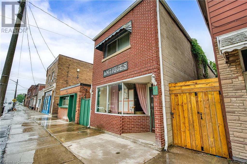 569 King Street Property Photo 1