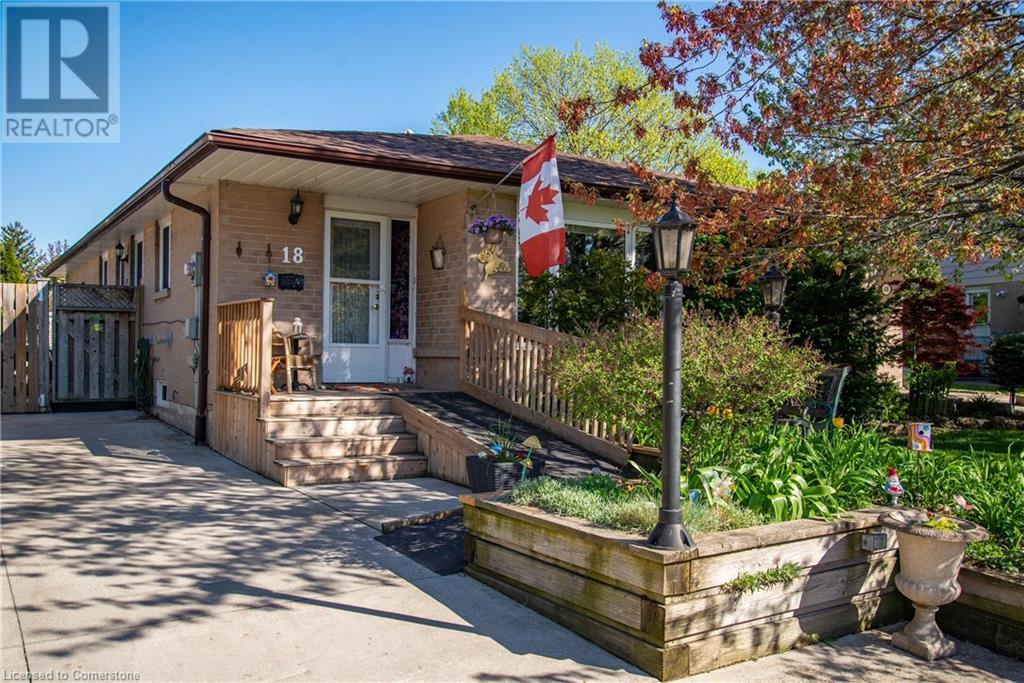 18 Gulliver Crescent Property Photo 1