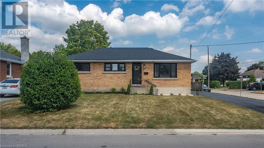 37 Rowanwood Avenue Property Photo 1