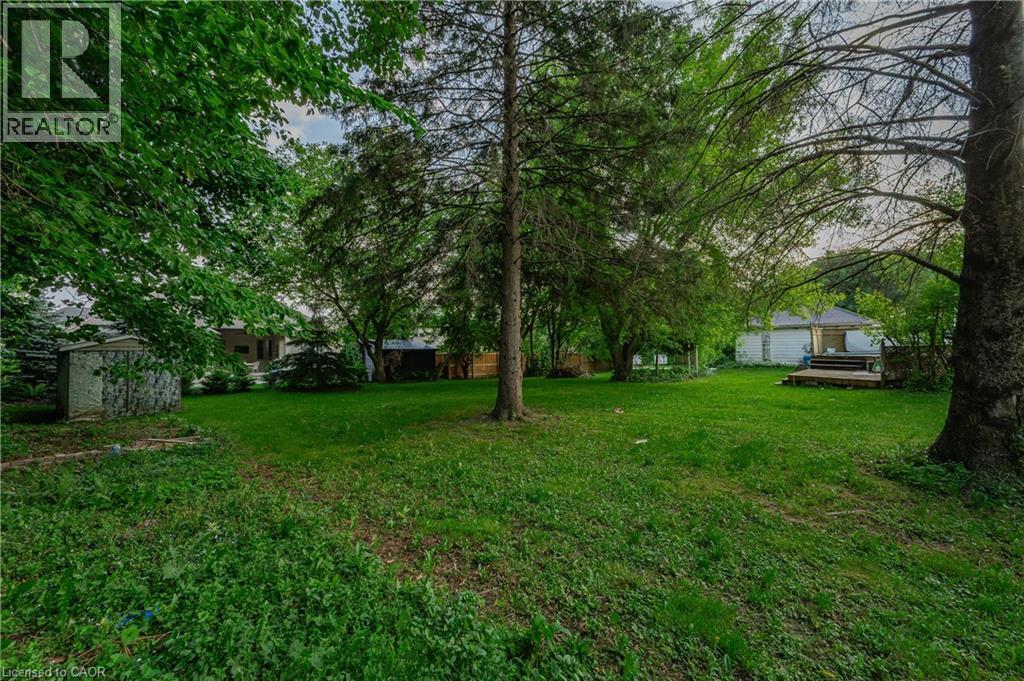 1060 Queens Bush Road Property Photo 8