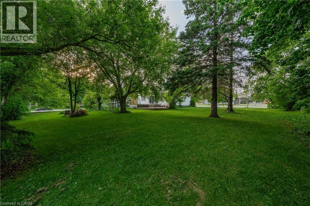 1060 Queens Bush Road Property Photo 9