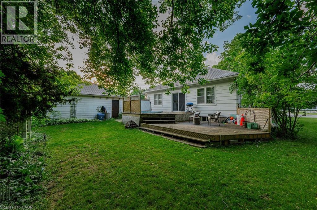 1060 Queens Bush Road Property Photo 10