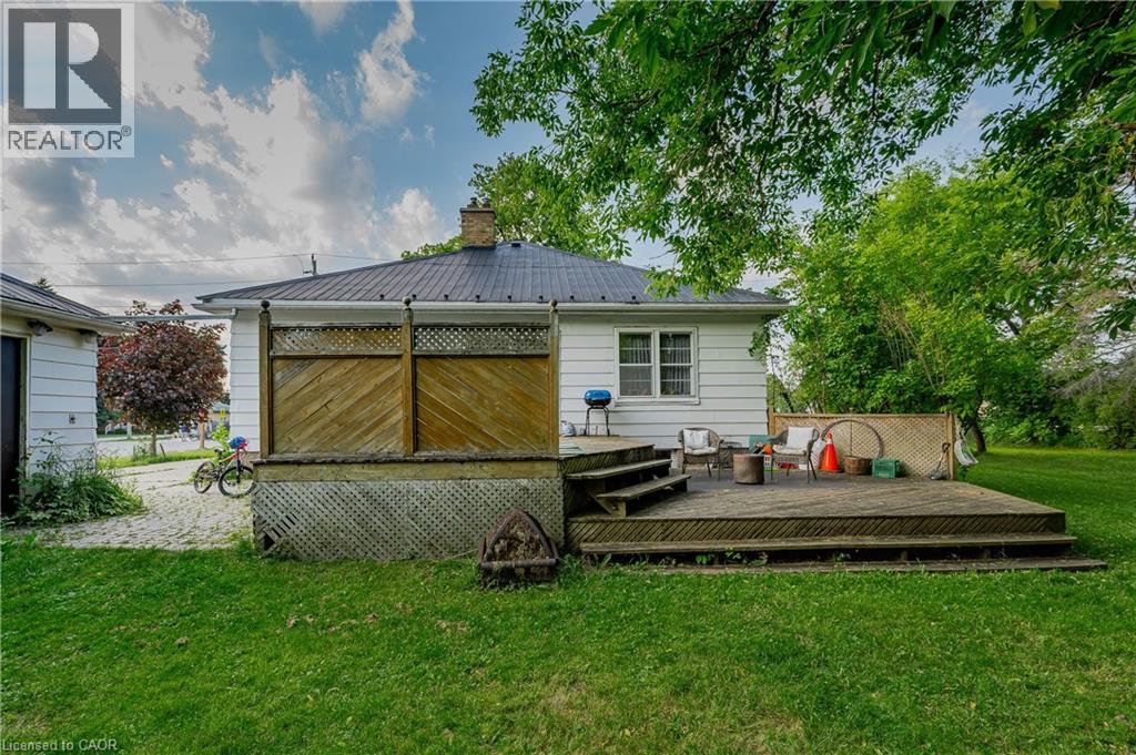 1060 Queens Bush Road Property Photo 13