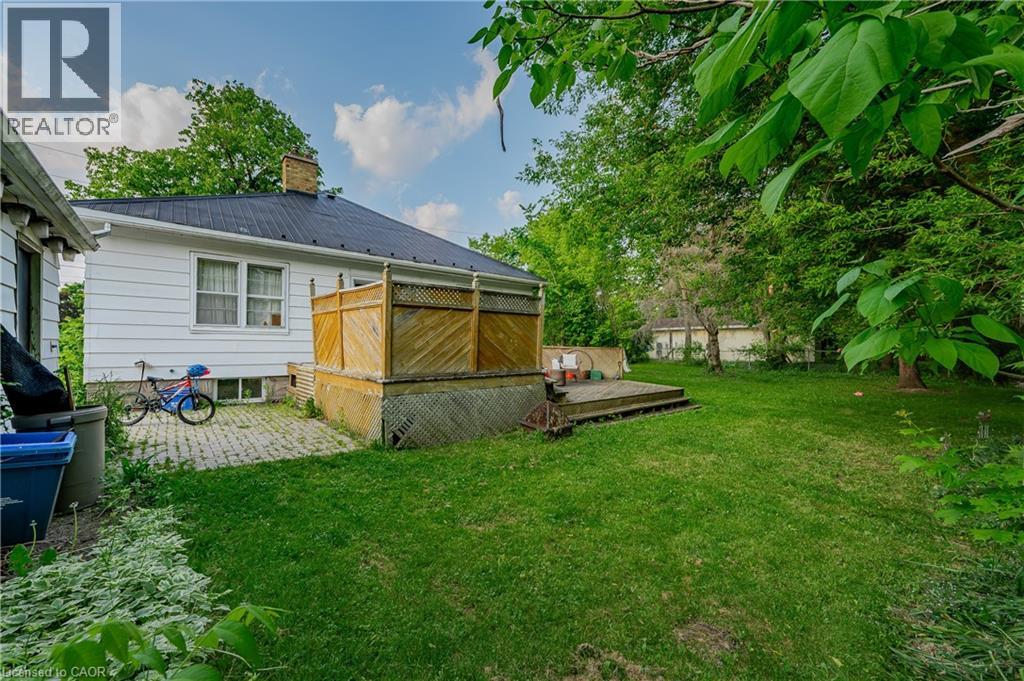 1060 Queens Bush Road Property Photo 14