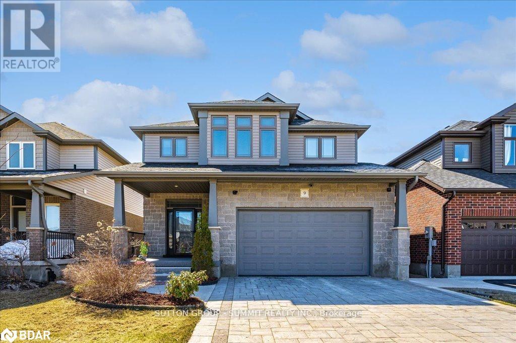 9 Mcintyre Lane Property Photo 1