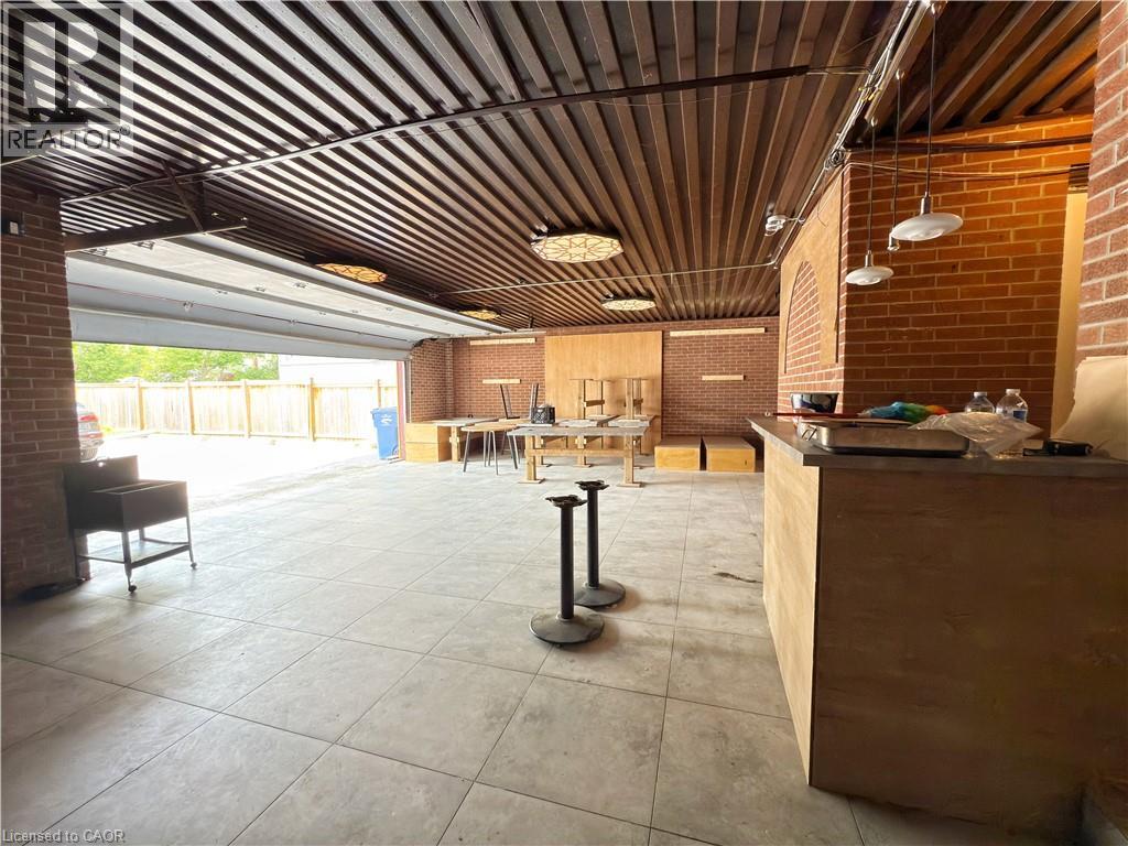 438 Kerr Street Unit# 5 Property Photo 12