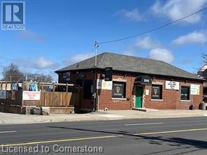 296 Victoria Street N Property Photo 1