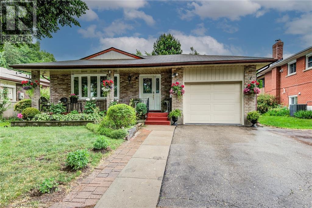 170 MARTINGLEN Crescent