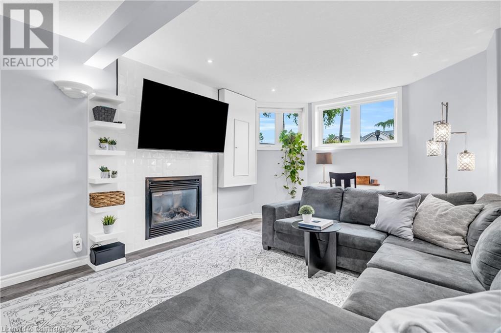 33 Long Lane Property Photo 1
