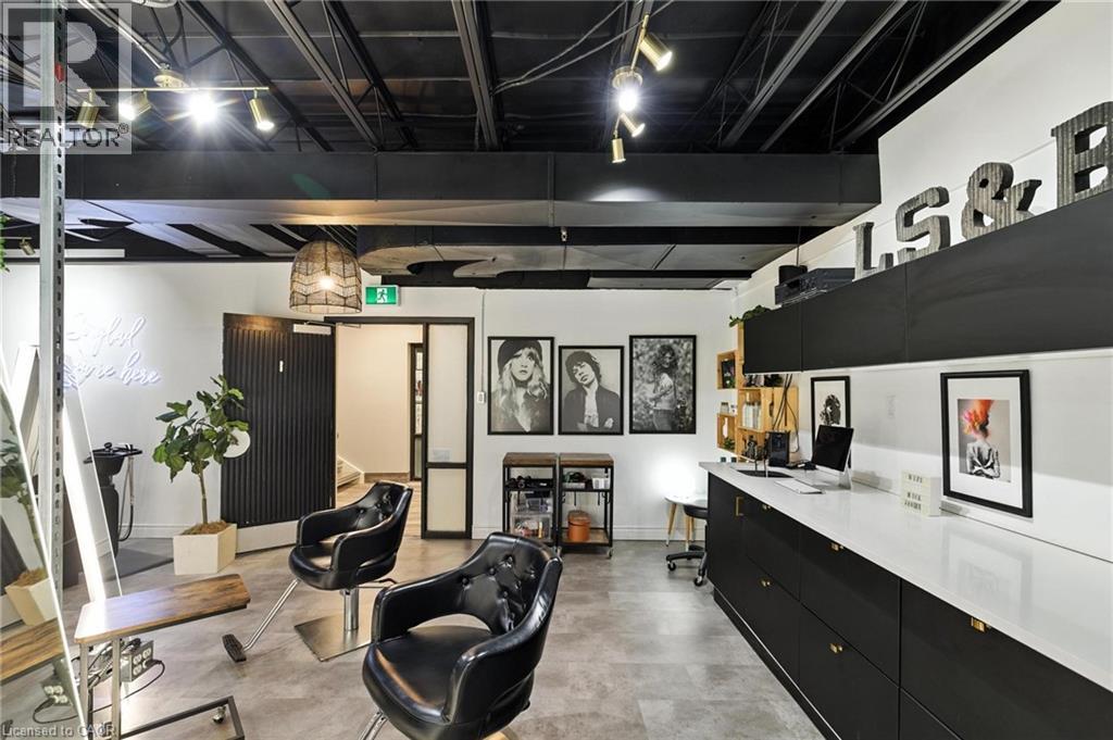 690 Belmont Avenue W Unit# 102 Property Photo 4