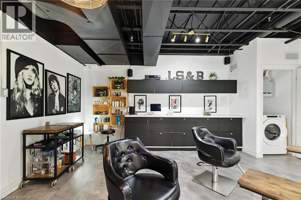 690 Belmont Avenue W Unit# 102 Property Photo 5