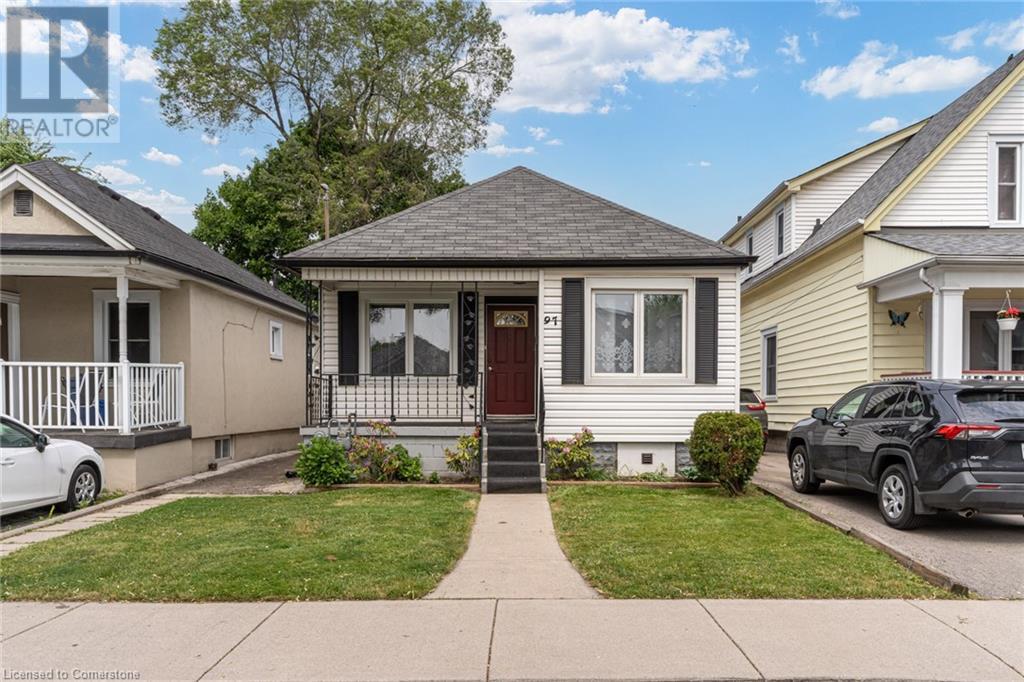 97 Park Row N Property Photo 1